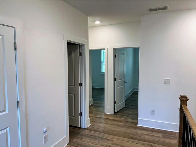 Building Photo - 1622 Gunnin Trce NW