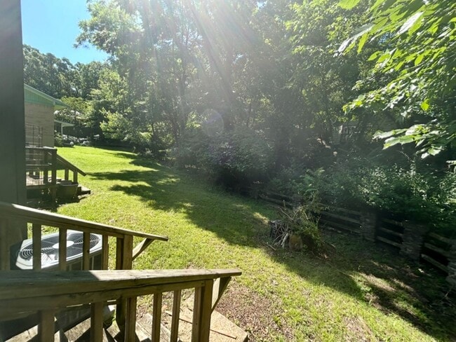 Building Photo - Two Bedroom Cottage Style Home Nestled in ...