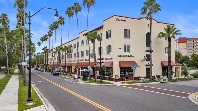 Building Photo - 10 Stone Mountain Blvd