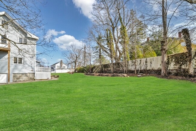 Building Photo - 1 Summer St