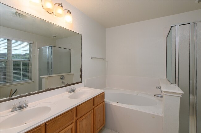 Building Photo - 13022 Cressida Glen Ln