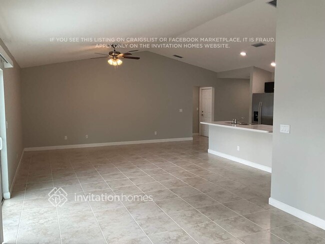 Building Photo - 714 Munich St NW