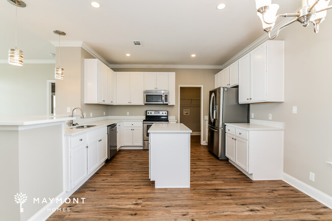 Building Photo - Stylish 3-Bedroom Home