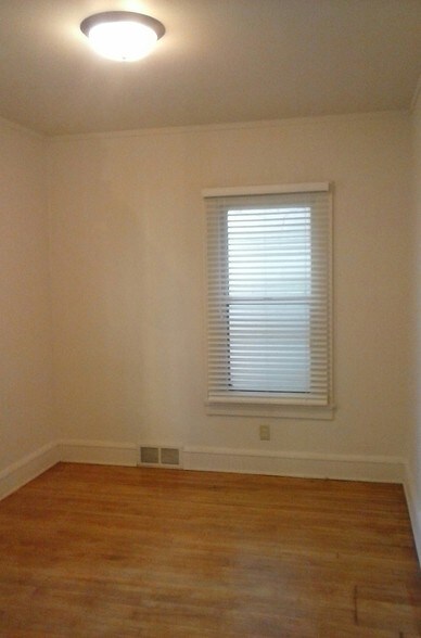 Bedroom - 323 W Wilson St