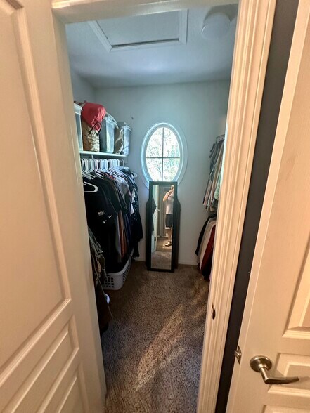 walk in closet off master bathroom - 518 N 5th St