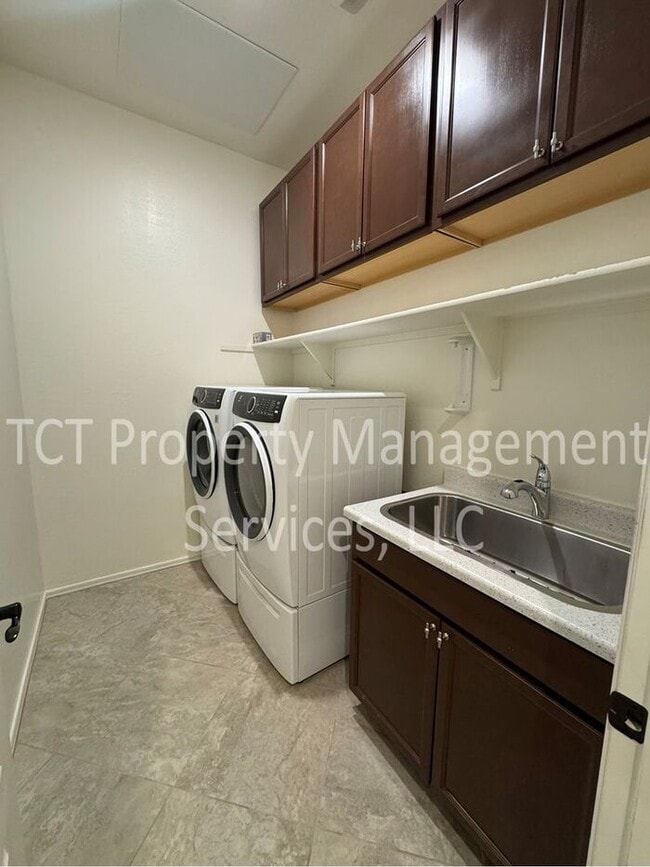 Building Photo - Beautifully Upgraded Home in Sedella Community