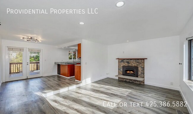 Building Photo - 10932 NE 60th St