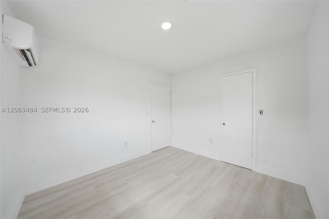 Building Photo - 1846 NW 43rd St