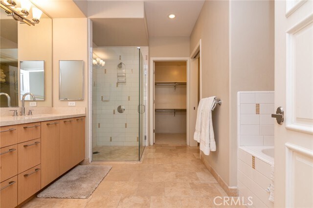 Building Photo - 305 Caruso Ave