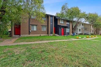 Building Photo - 8809 Dawnridge Cir