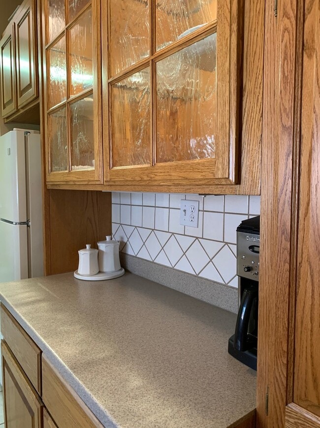 Building Photo - Studio