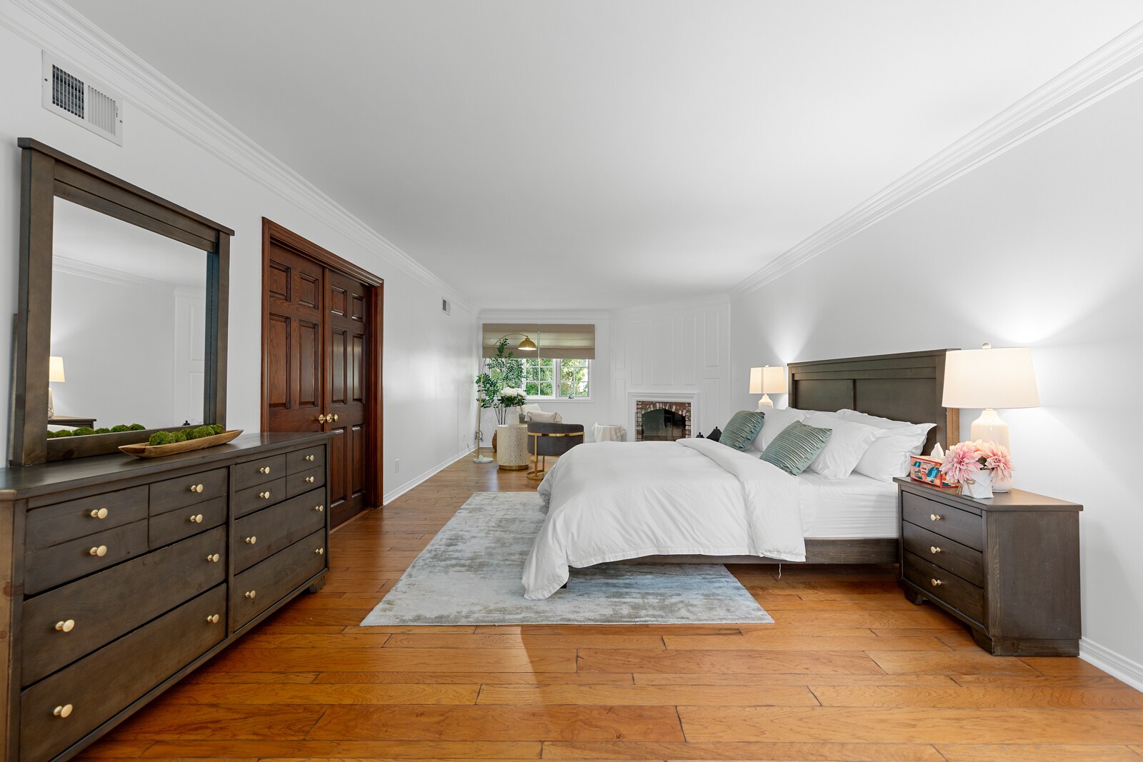 Building Photo - 16842 Harkness Cir