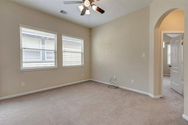 Building Photo - 16 Cheswood Manor Court