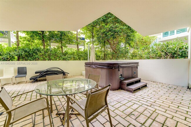 Building Photo - 200 Sunny Isles Blvd