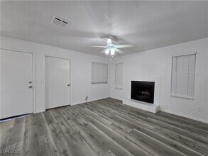 Building Photo - 2742 Alicialynn Way