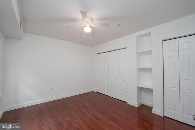Building Photo - 838 S Bond St