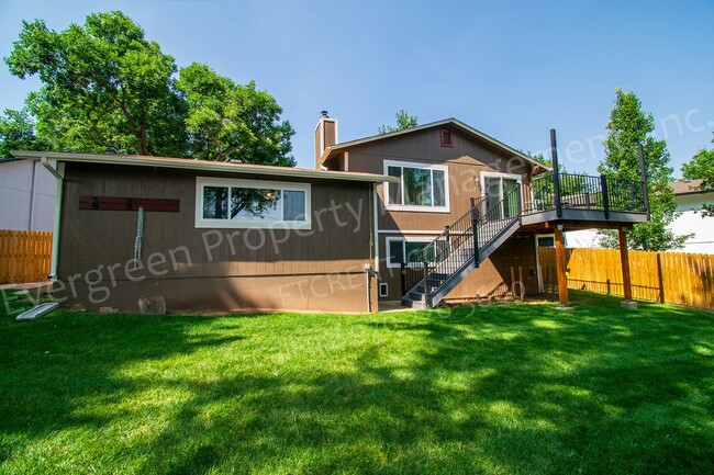 Building Photo - Fantastic 4 bedroom, 2 bathroom near Overl...