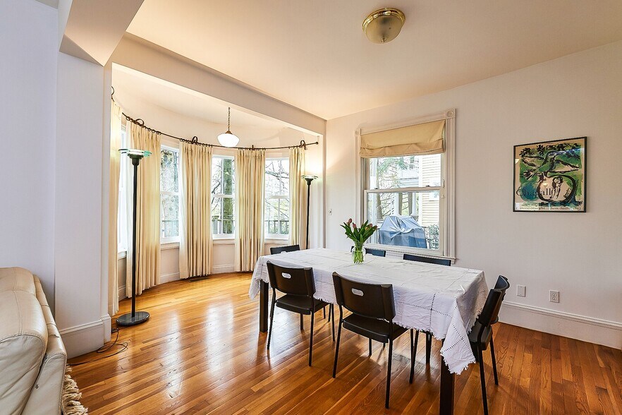 Building Photo - 25 Mason Ter