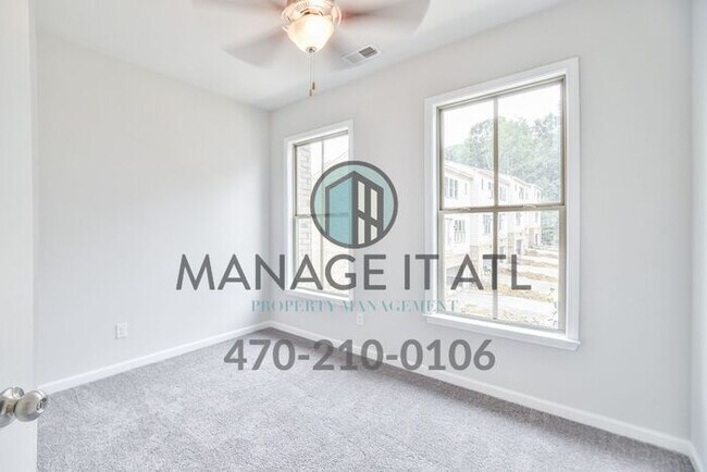 Building Photo - Great location! Elegant Townhome in Doraville