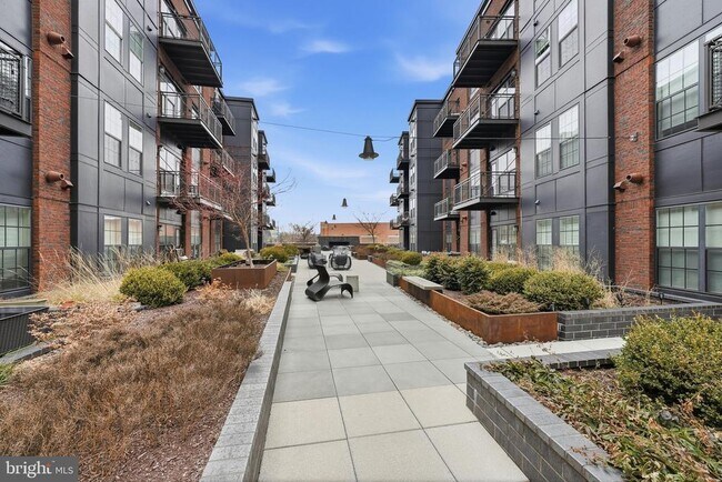 Building Photo - 502 Diamondback Dr