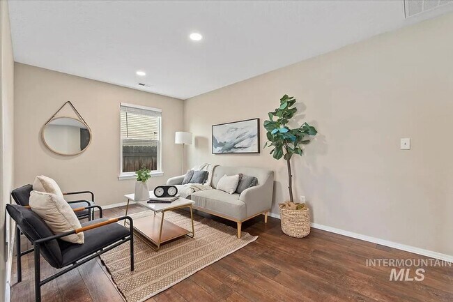 Building Photo - 4712 S Glenmere Way