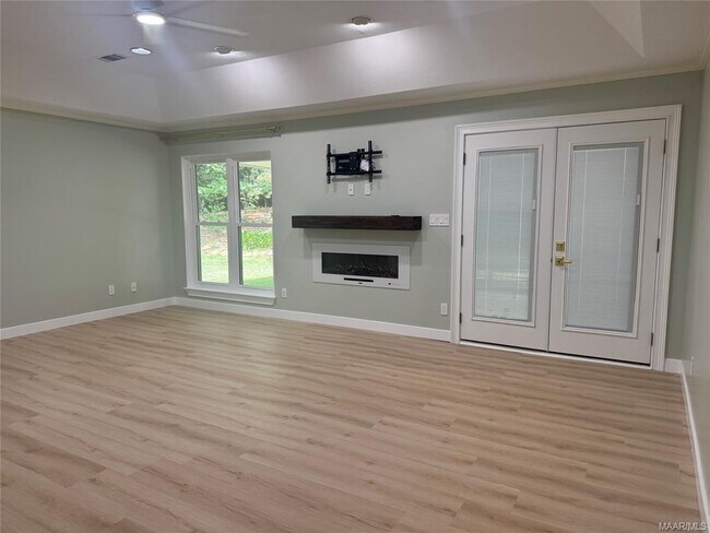 Building Photo - 810 Carter Rd