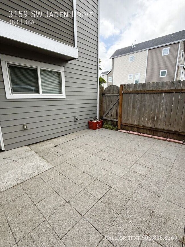 Building Photo - 3159 SW Jaden Dr
