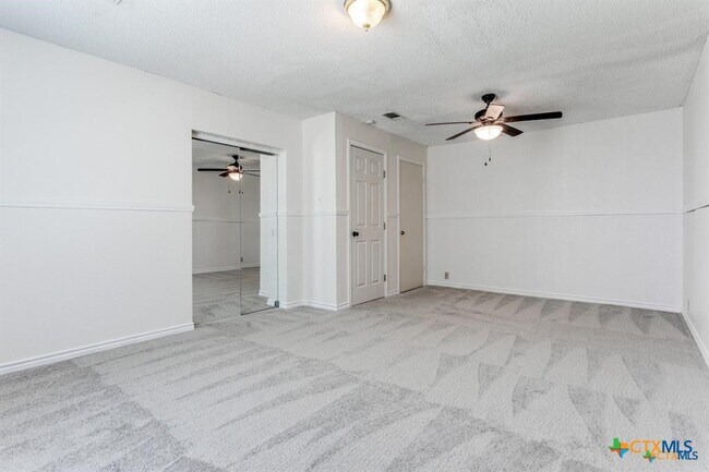 Building Photo - 1488 Canyon Edge