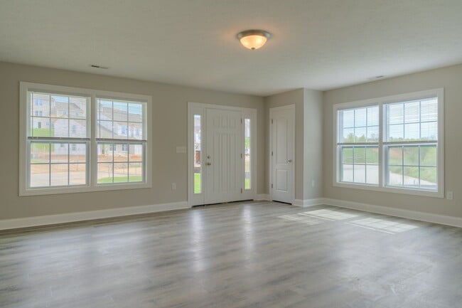 Building Photo - More units and move-in options available.