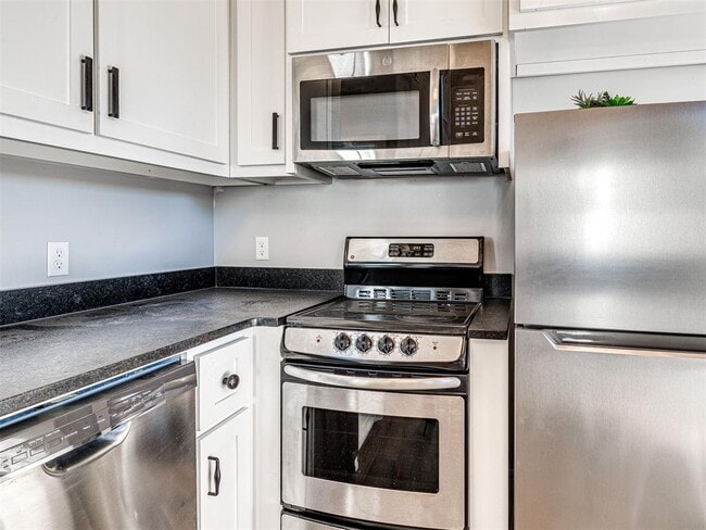 Building Photo - 91 Ridgeline Rd