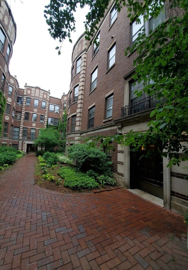 Primary Photo - 410 Ridge Ave