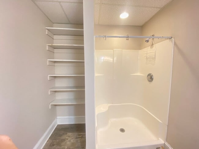 Building Photo - 9 Bed 5 Bath Historic Home - Commercial Use