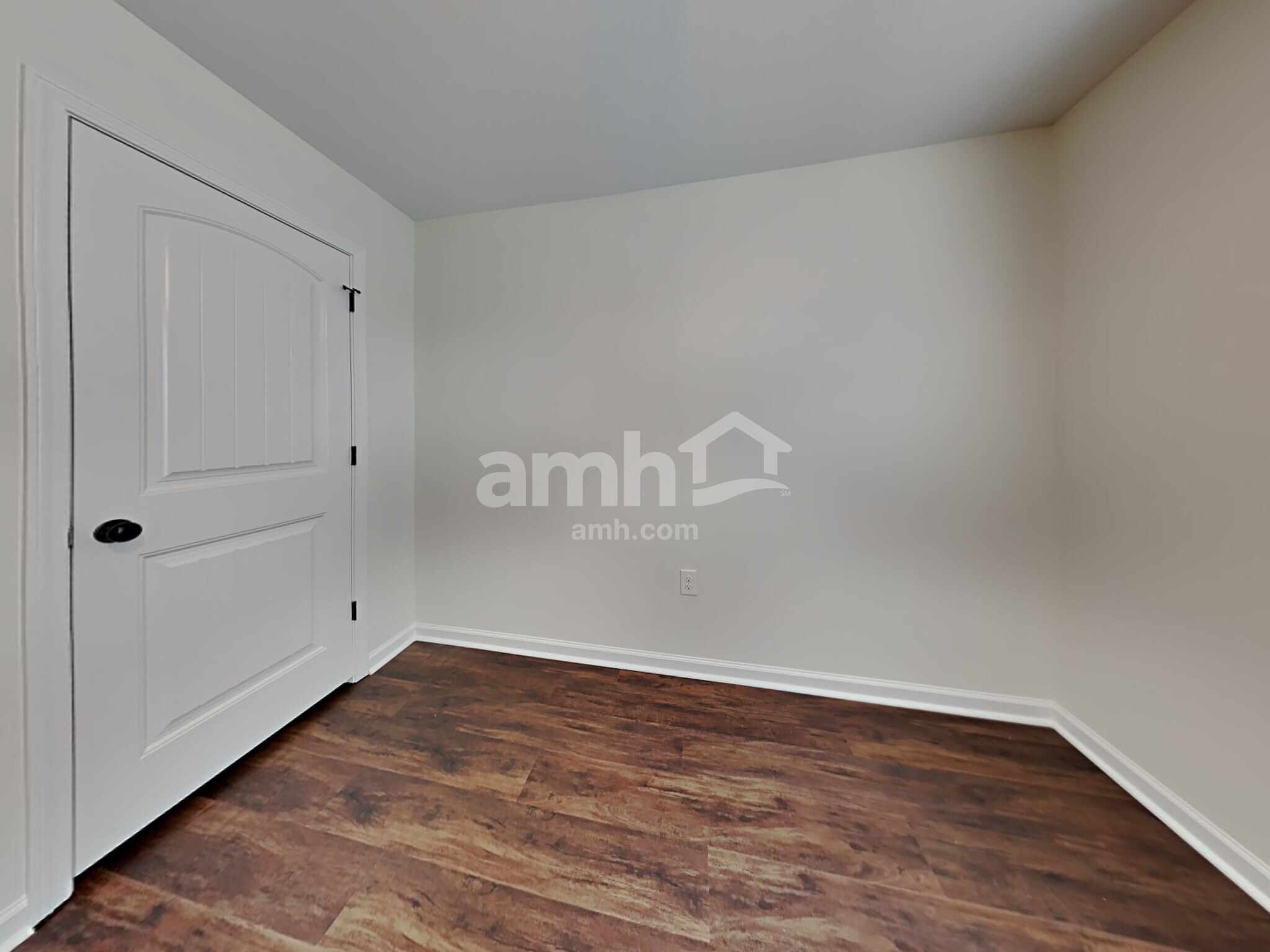 Building Photo - 455 Sunbury Dr