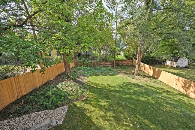 Building Photo - Gorgeous new construction on one of Oakley...