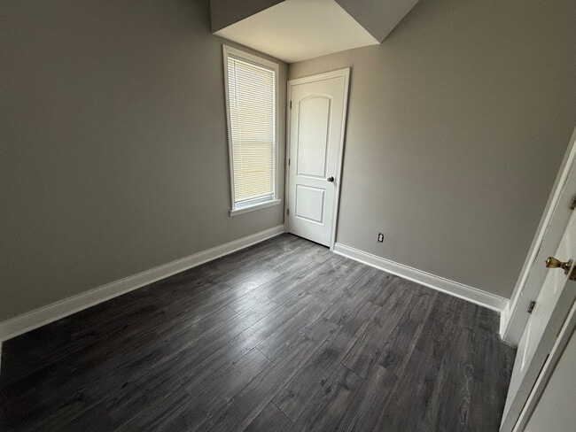 Building Photo - 7436 S Langley Ave