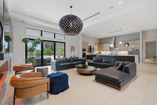 Building Photo - 17101 Magnolia Estates Dr