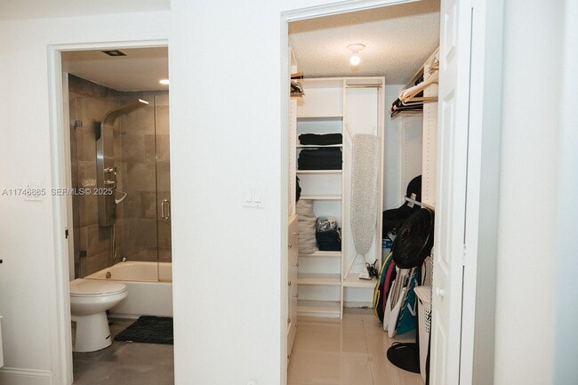 Building Photo - 3725 S Ocean Dr