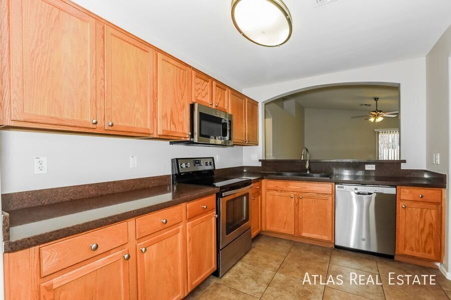 Building Photo - 2770 E Dust Devil Dr