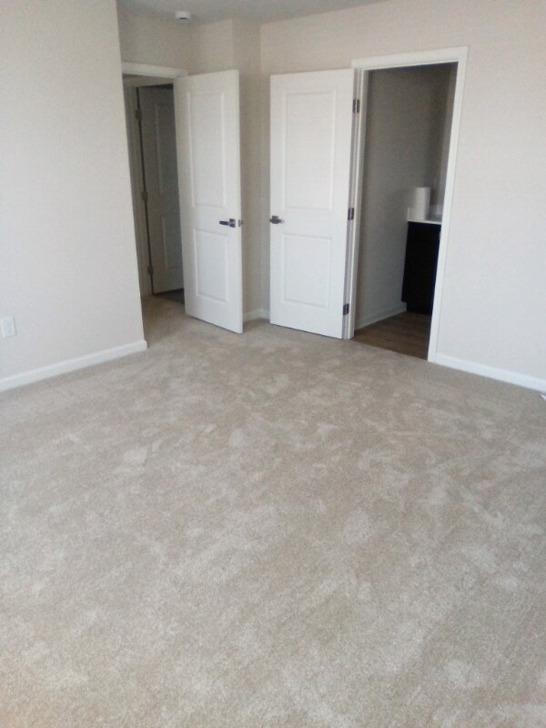 Building Photo - 3905 Clyde St