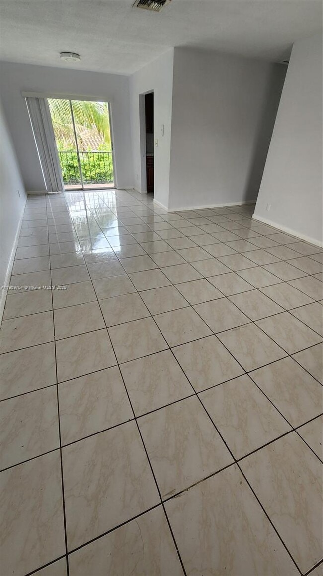 Building Photo - 3090 Coral Springs Dr