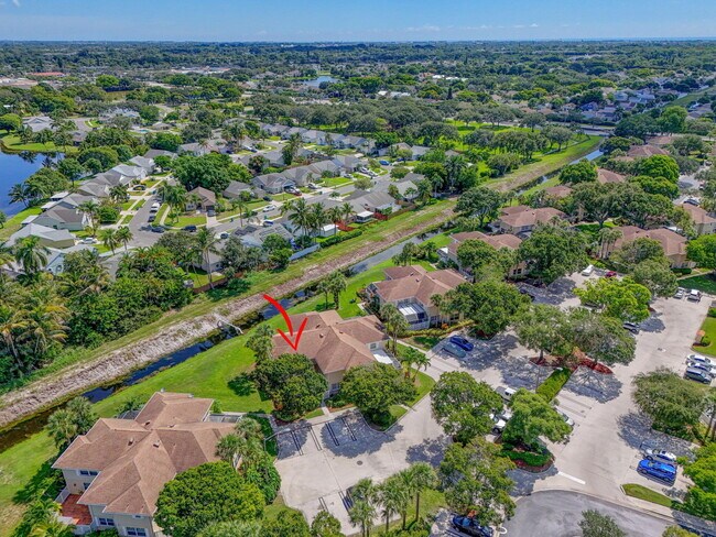 Building Photo - 4204 Roxbury Ct