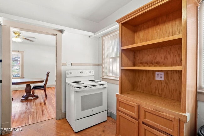 Building Photo - 2709 N Florence St