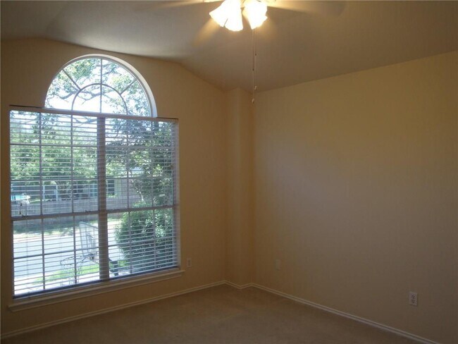 Building Photo - 8021 Luling Ln