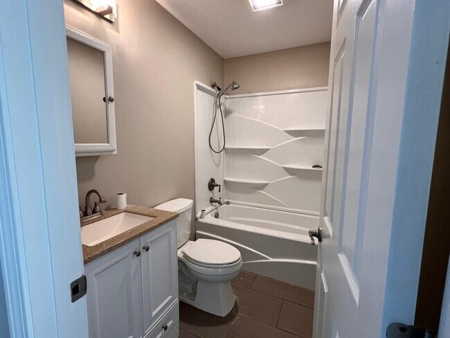 Building Photo - 55 Suncrest Terrace