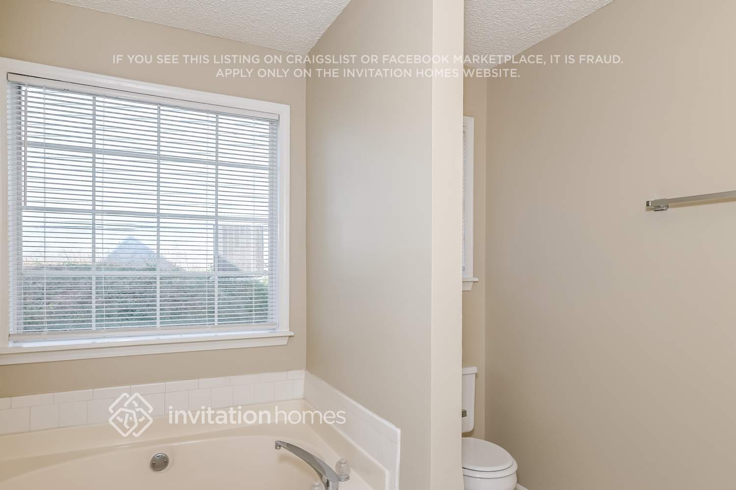 Building Photo - 3502 Baroney Ln SW