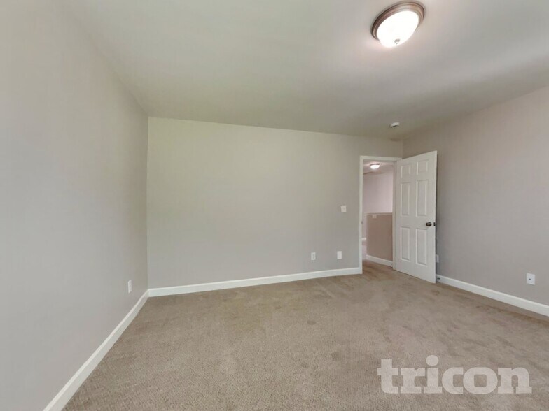 Building Photo - 7337 Ethans Way