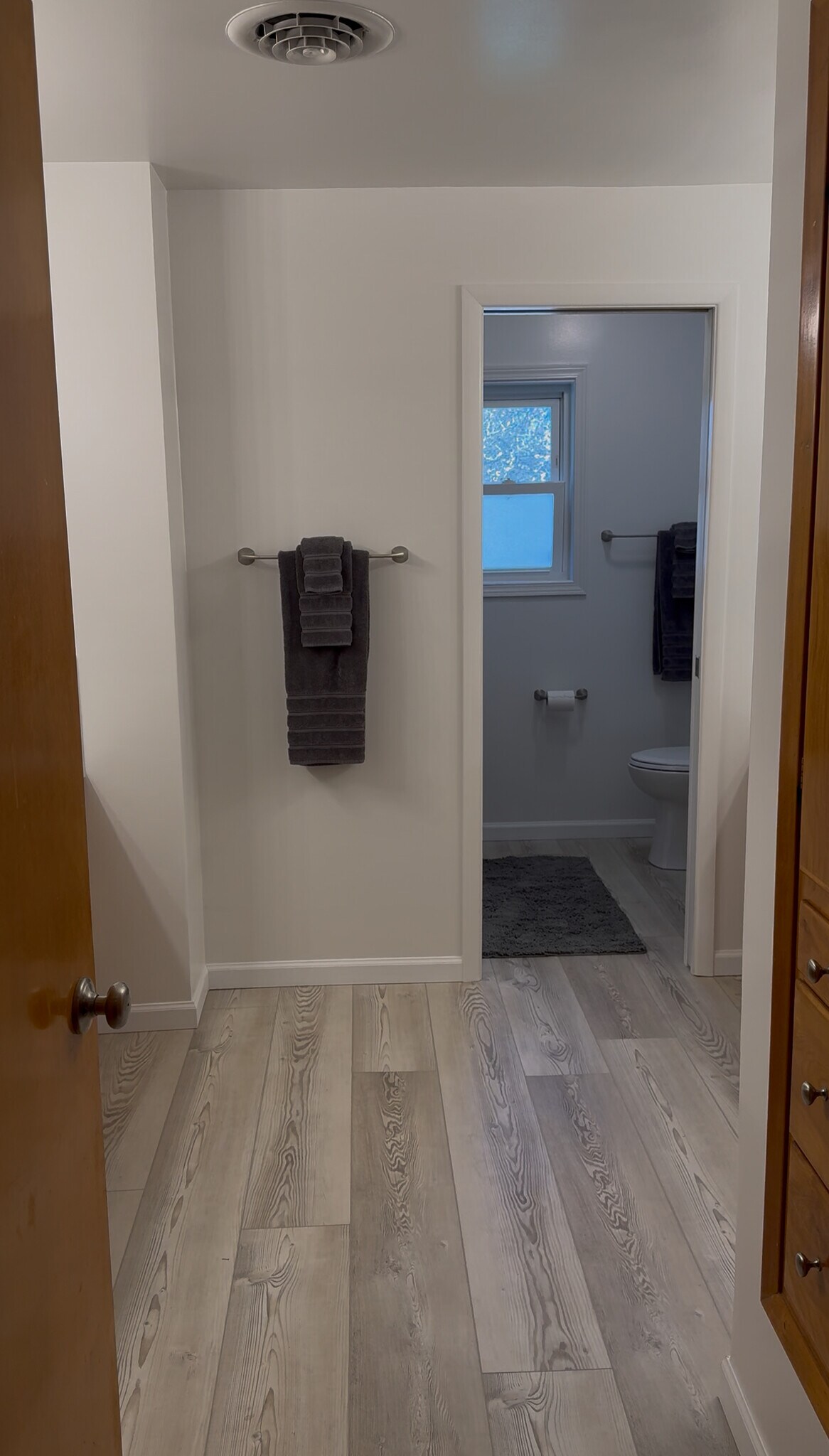 Building Photo - 11105 E 8th Ave