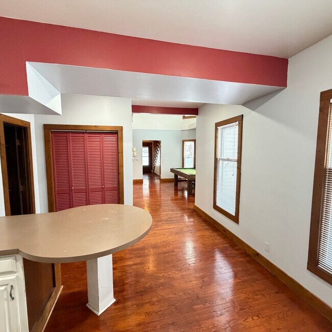 Building Photo - 3 bedroom home on the NW side of Grand Rapids