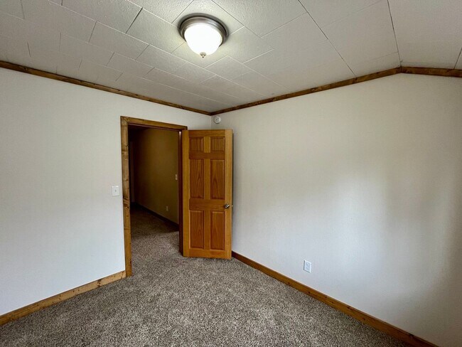 Building Photo - 426 Vaughn St