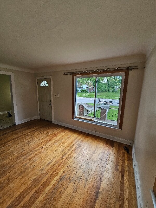 Building Photo - 15000 Evergreen Rd